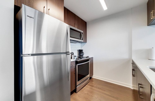 Powerhouse Arts District Apartment | Professionally Designed One Bedroom In Jersey City