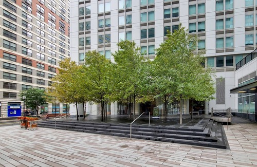 Powerhouse Arts District Apartment | Professionally Designed One Bedroom In Jersey City