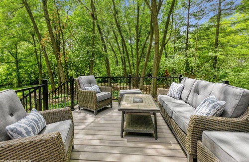 Fox Valley House | Professionally Sanitized - Dome Away From Home - Secluded Naperville Retreat