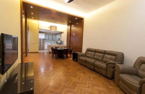 Seri Tanjung Pinang Apartment | Profolio @ Straits Quay