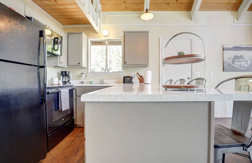 Groveland Cabin | PROMO 10% WEEKLY/25% MONTHLY DISCOUNTnPlanning on spending some time in Yosemite