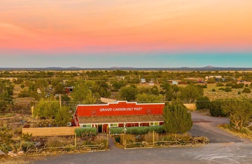 Valle House | *PROMO* Trading Post | 5-Star Grand Canyon Stay
