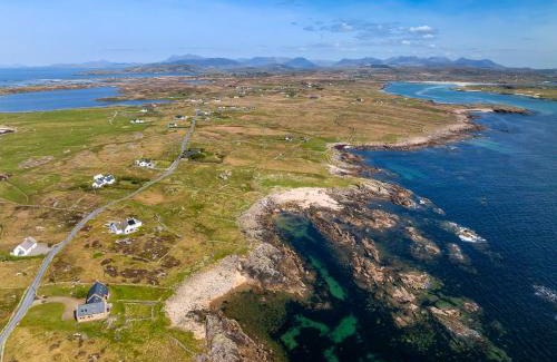 Gannoughs House | Property 464 - Claddaghduff