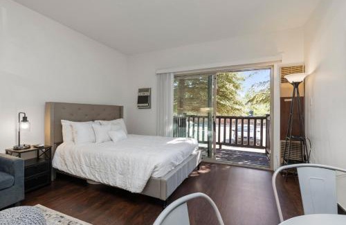 North Park City Apartment | Prospector Lodge 811 by Moose Management