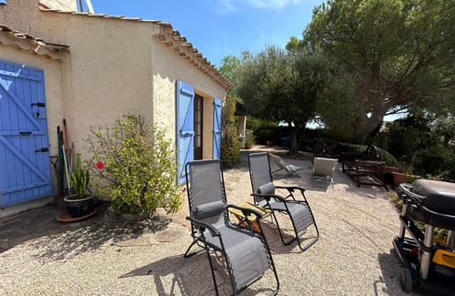 Cavalaire-sur-Mer Villa | Provençal villa, sea views, hot tub, gardens, near St Tropez