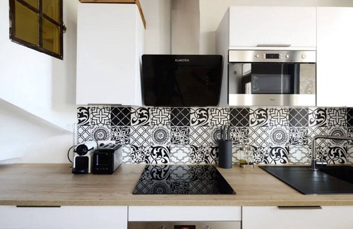 Eguilles House | Provençal village house 9 persons