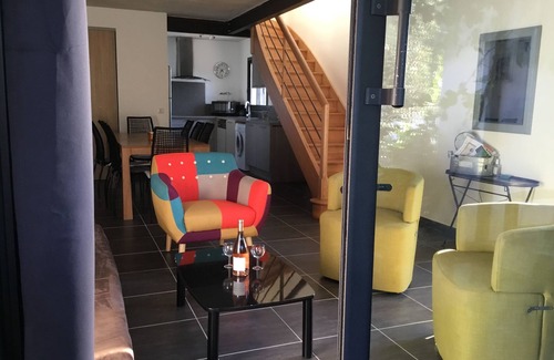 Camaret-sur-Aigues Other | Provençal farmhouse with swimming pool and stunning view