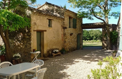 Villedieu House | Provencal farm house for 13-15 people with swimming pool