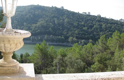 Carces House | Provencal farmhouse in natural stones in a wooded hill with swimming pool.
