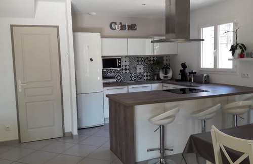 Ensues-la-Redonne Villa | Provencal style villa 110 m2, 8 people, with jacuzzi