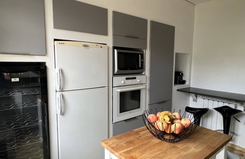 Sausset-les-Pins Villa | Provencal villa near Marseille - 5 min walk to the sea - Wi-fi - AC - Sea view