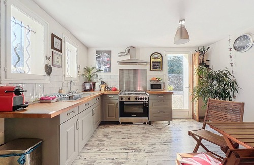 Fayence House | Provencal Villa with Private Pool and Large Garden in Mons