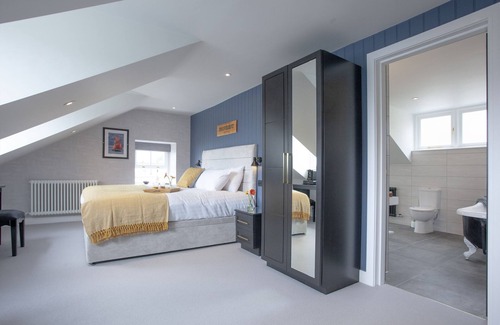 Brixham Hotel | Provident, Maritime Suites - a suite that sleeps 2 guests in 1 bedroom