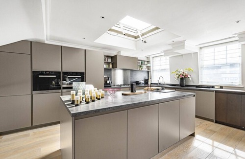 South Kensington Apartment | £8m Chelsea Penthouse - Huge Terrace | Ultra Lux