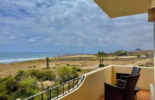 Playas de Rosarito Apartment | Puerto Nuevo Surf Villa Felicidad 2BR with pool