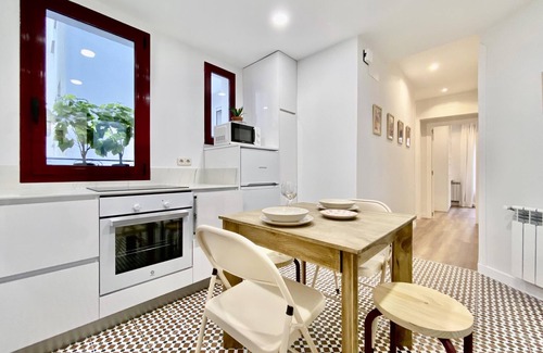 Las Acacias Apartment | Puerta de Toledo VII - 2-Bedroom Apartment