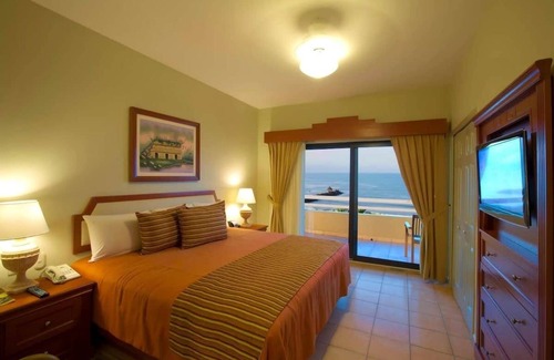 Bajio Resort | PUERTO VALLARTA Beautiful and FUN resort for your family. 2 WKS AVAIL THRU 2025