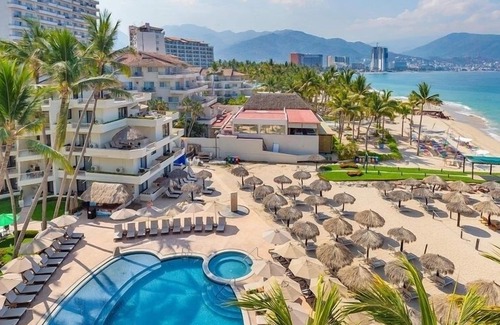 South Hotel Zone Resort | Puerto Vallarta, on the beach. Beautiful sunsets