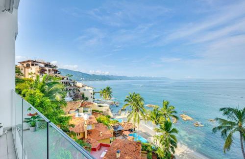 South Shore Hotel Area Apartment | Puerto Vallarta Resort Condo, On-Site Beach Access