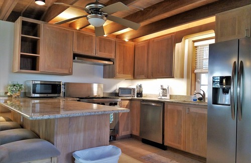 Hope Town Cottage | Puff House. Hopetown Abaco Bahamas