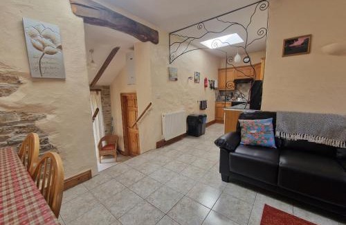 Whitland House | Puffin Cottage