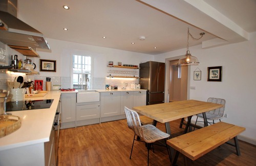 Anstruther House | Puffin House- stylish home by the sea