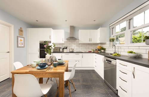Lelant Cottage | Puffin Way is a spacious and detached four-bedroom holiday home in Cornwall