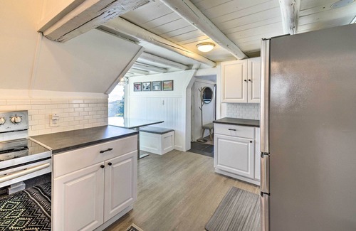 West Hills Cabin | Puget Sound Cabin with Hot Tub and Water Views!