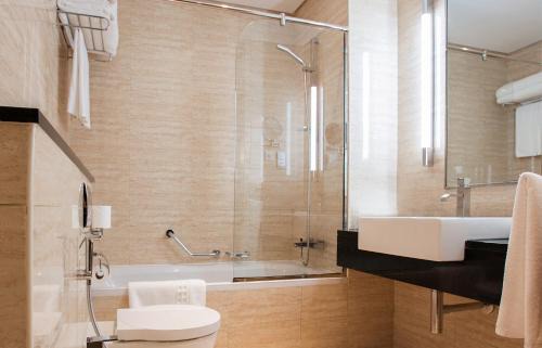 Jumeirah Lake Towers Hotel | Pullman Dubai Jumeirah Lakes Towers