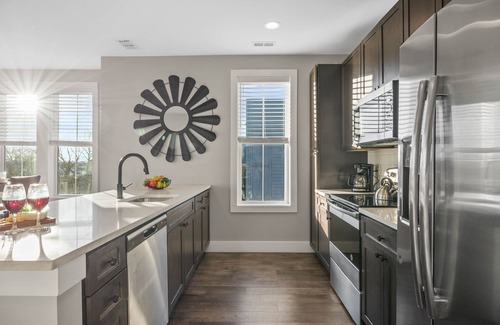 Nashville Cottage | Pulse - Minutes to Broadway - Sleeps 6