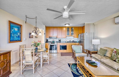 Kihei Condo | Punahoa Beach 201 - Direct Ocean Front, Beautiful Renovation, Split AC, Wi-Fi