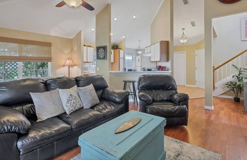 Punta Gorda House | Punta Gorda 3-Bedroom Canalfront Vacation Home with Dock