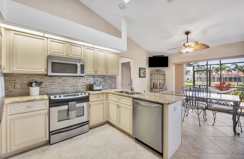 Punta Gorda House | Punta Gorda Isles 3 Bedroom Private Pool+Spa Home on Canal