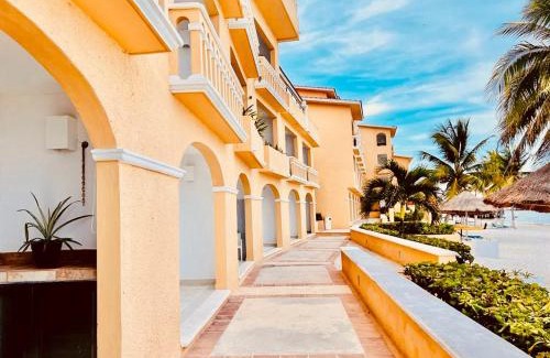Puerto Juarez Apartment | Punta me Apartment beach front in the hotel & Waterpark