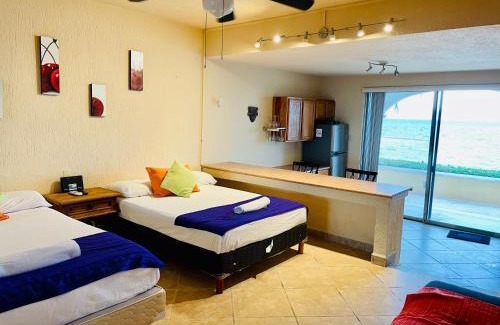 Puerto Juarez Apartment | Punta me Apartment beach front in the hotel & Waterpark