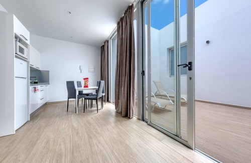Costa Teguise Ski Chalet | Pure Relax Holiday Home - Large terrace and Solarium