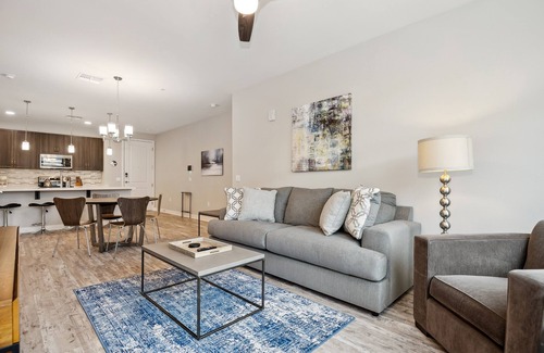 Desert Ridge Apartment | Pure Suites Lux 2 Bed Desert Ridge 2 Pools Gym
