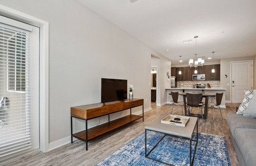 Desert Ridge Apartment | Pure Suites Lux 2 Bed Desert Ridge 2 Pools Gym