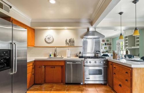 Point Loma Heights House | Putting Green, Firepit + Game Room & Outdoor Dining Near Beaches | Zola Street