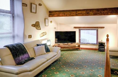 Combs House | Pygreave Cottage
