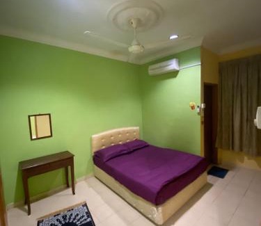 Tanah Merah House | Qaseh Aida Guesthouse