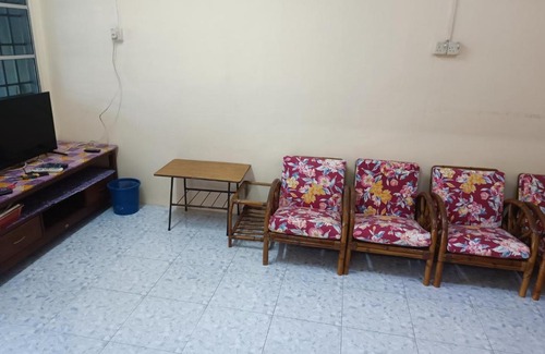 Pasir Mas House | Qc HOMESTAY JINTAN- Bukan Islam Pemilik