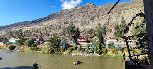 Pisac House | Qenti Label House