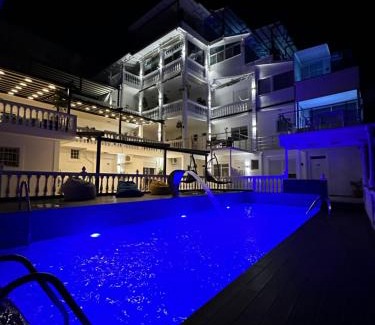 Qeparo Hotel | Qeparo Napolon Complex
