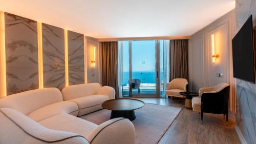 Kusadasi City Centre Hotel | Qlusive Hotel