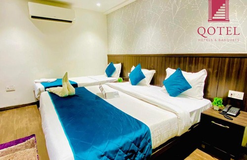 New Delhi Hotel | Qotel Hotel Rajouri Garden Above Ritu Marbles, Near Rajouri Garden Metro Station-Couple Friendly