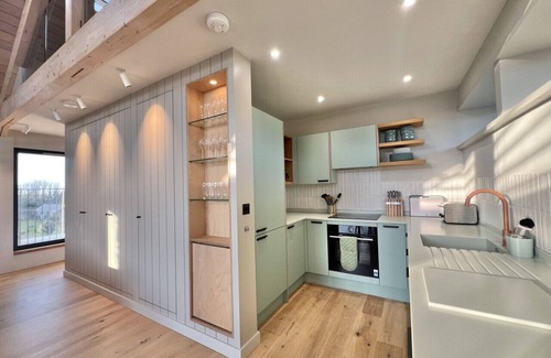 Salcombe Apartment | Quad Corner with beautiful views