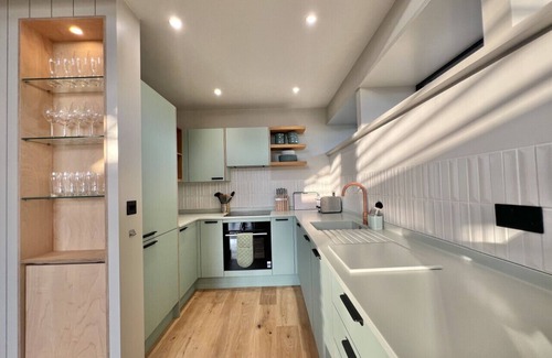 Salcombe Apartment | Quad Corner with beautiful views