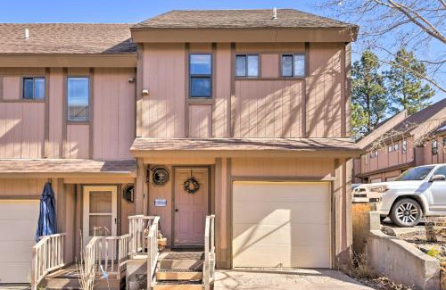Angel Fire House | Quaint Angel Fire Townhome half Mi to Ski Slopes!