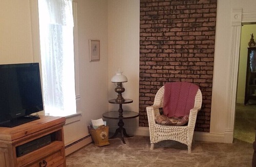 Creede House | Quaint Cabin in Creede